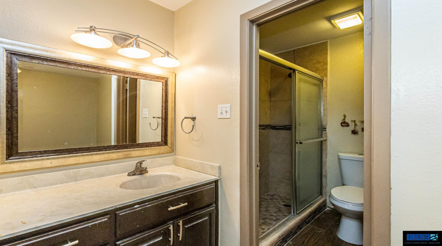 201 E Del Mar Blvd, Laredo, Texas 78041, 2 Bedrooms Bedrooms, 5 Rooms Rooms,2 BathroomsBathrooms,Residential,For Sale,201 E Del Mar Blvd,20260217