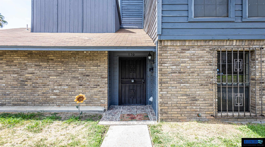 201 E Del Mar Blvd, Laredo, Texas 78041, 2 Bedrooms Bedrooms, 5 Rooms Rooms,2 BathroomsBathrooms,Residential,For Sale,201 E Del Mar Blvd,20260217