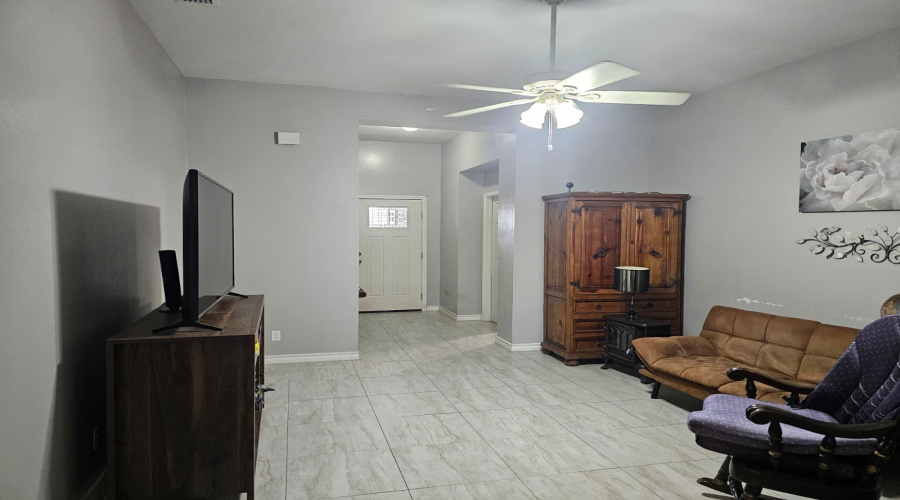 3304 Aberdeen, Laredo, Texas 78043, 3 Bedrooms Bedrooms, 6 Rooms Rooms,2 BathroomsBathrooms,Residential,For Sale,3304 Aberdeen,20260218