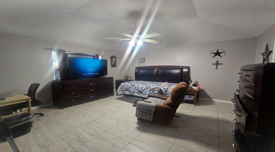 3304 Aberdeen, Laredo, Texas 78043, 3 Bedrooms Bedrooms, 6 Rooms Rooms,2 BathroomsBathrooms,Residential,For Sale,3304 Aberdeen,20260218