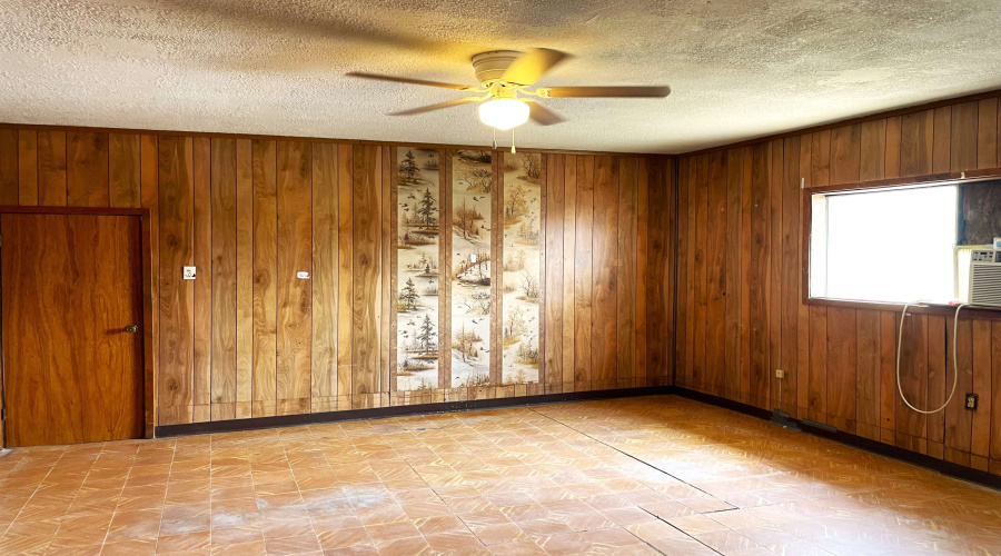 720 Clark Blvd, Laredo, Texas 78045, 4 Bedrooms Bedrooms, 6 Rooms Rooms,1 BathroomBathrooms,Residential,For Sale,720 Clark Blvd,20242129