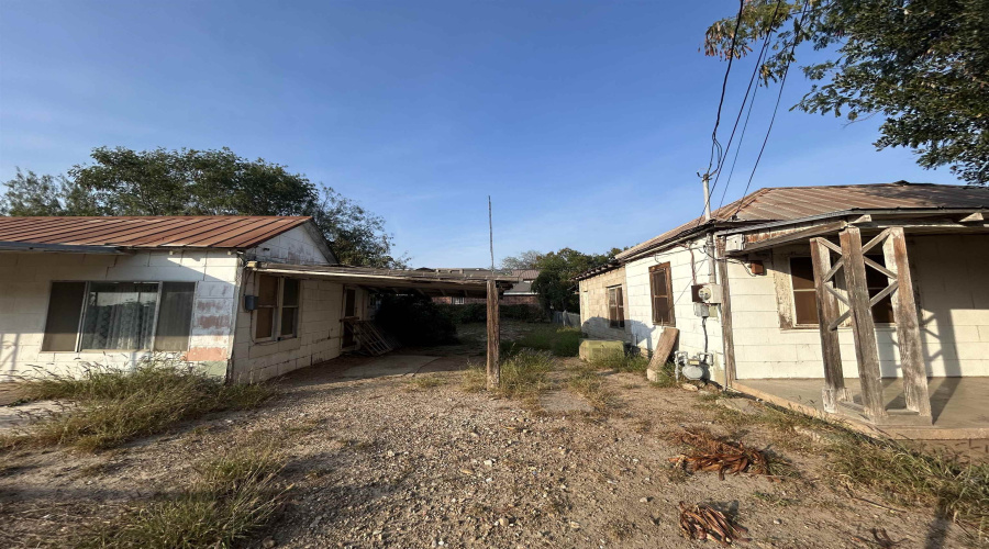 1912 Garza St, Laredo, Texas 78040, 2 Bedrooms Bedrooms, 4 Rooms Rooms,1 BathroomBathrooms,Residential,For Sale,1912 Garza St,20260219