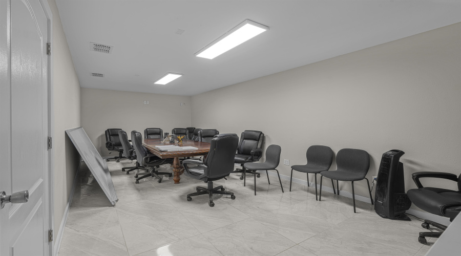 5320 Marina St, Laredo, Texas 78046, 1 Room Rooms,2 BathroomsBathrooms,Commercial retail/office,For Sale,5320 Marina St,20260221