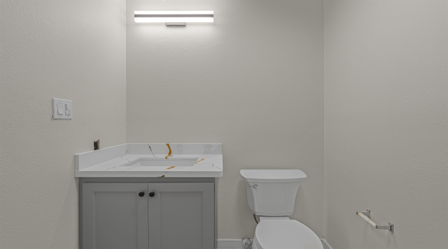 5320 Marina St, Laredo, Texas 78046, 1 Room Rooms,2 BathroomsBathrooms,Commercial retail/office,For Sale,5320 Marina St,20260221