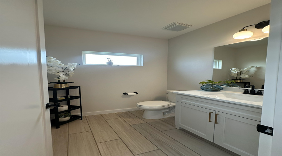 1503 Eagles LN, Laredo, Texas 78045, 3 Bedrooms Bedrooms, 6 Rooms Rooms,2 BathroomsBathrooms,Residential,For Sale,1503 Eagles LN,20260225