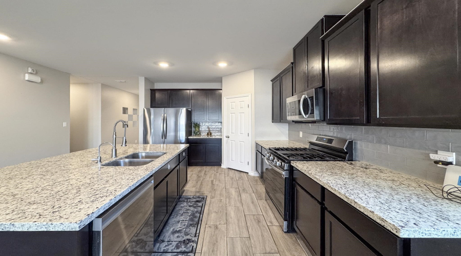 1613 Ocaso Dr., LAREDO, Texas 78045, 4 Bedrooms Bedrooms, 7 Rooms Rooms,2 BathroomsBathrooms,Residential,For Sale,1613 Ocaso Dr.,20260226