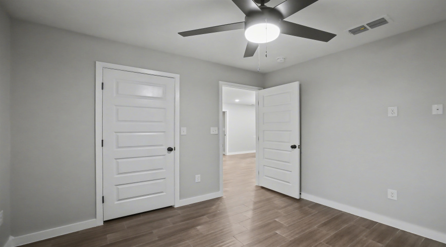 5012 Mariposa St., Laredo, Texas 78046, 3 Bedrooms Bedrooms, 4 Rooms Rooms,2 BathroomsBathrooms,Residential,For Sale,5012 Mariposa St.,20260227