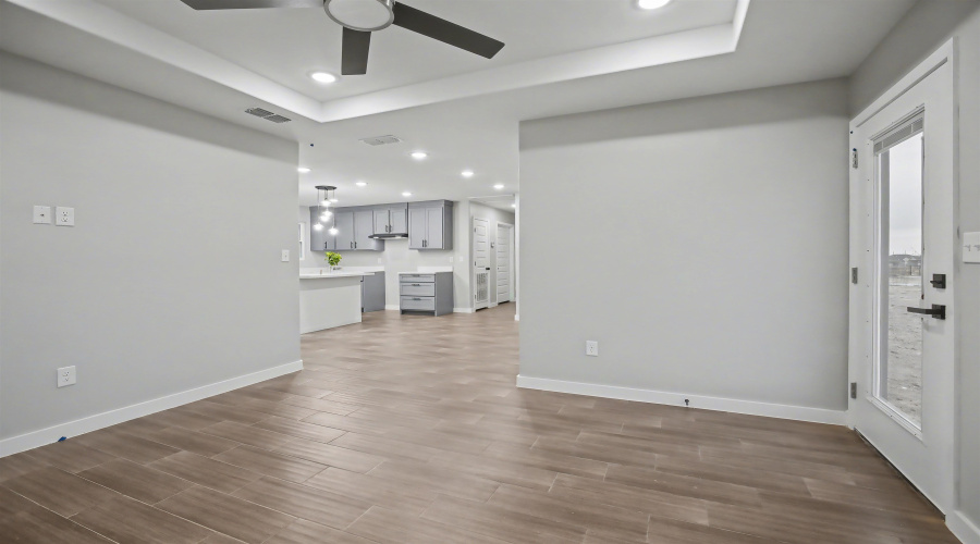 5012 Mariposa St., Laredo, Texas 78046, 3 Bedrooms Bedrooms, 4 Rooms Rooms,2 BathroomsBathrooms,Residential,For Sale,5012 Mariposa St.,20260227