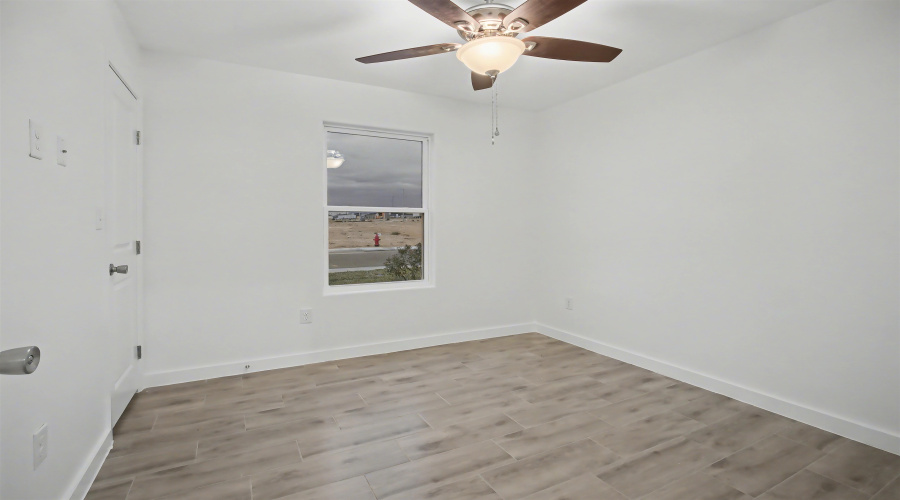 5014 Mariposa St., Laredo, Texas 78046, 3 Bedrooms Bedrooms, 4 Rooms Rooms,2 BathroomsBathrooms,Residential,For Sale,5014 Mariposa St.,20260228