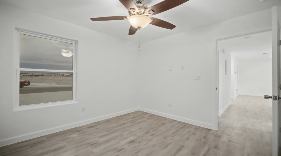 5014 Mariposa St., Laredo, Texas 78046, 3 Bedrooms Bedrooms, 4 Rooms Rooms,2 BathroomsBathrooms,Residential,For Sale,5014 Mariposa St.,20260228