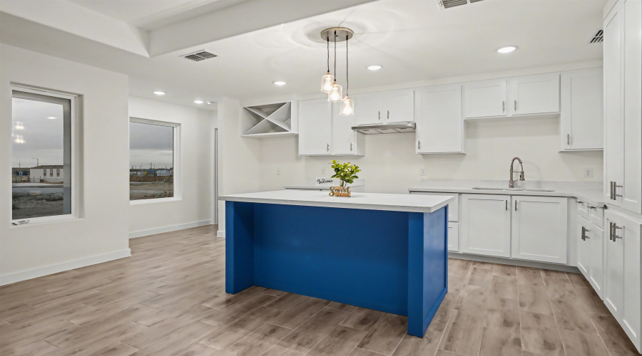 5014 Mariposa St., Laredo, Texas 78046, 3 Bedrooms Bedrooms, 4 Rooms Rooms,2 BathroomsBathrooms,Residential,For Sale,5014 Mariposa St.,20260228