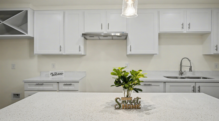 5014 Mariposa St., Laredo, Texas 78046, 3 Bedrooms Bedrooms, 4 Rooms Rooms,2 BathroomsBathrooms,Residential,For Sale,5014 Mariposa St.,20260228