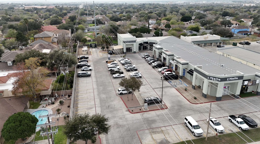 8602 McPherson Rd, Laredo, Texas 78045, 1 Room Rooms,2 BathroomsBathrooms,Commercial retail/office,For Rent,8602 McPherson Rd,20260236