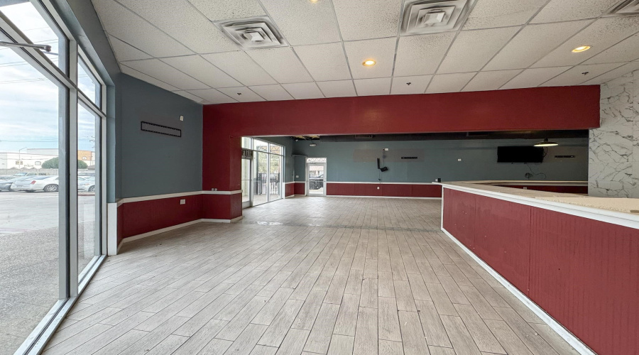 8602 McPherson Rd, Laredo, Texas 78045, 1 Room Rooms,2 BathroomsBathrooms,Commercial retail/office,For Rent,8602 McPherson Rd,20260236