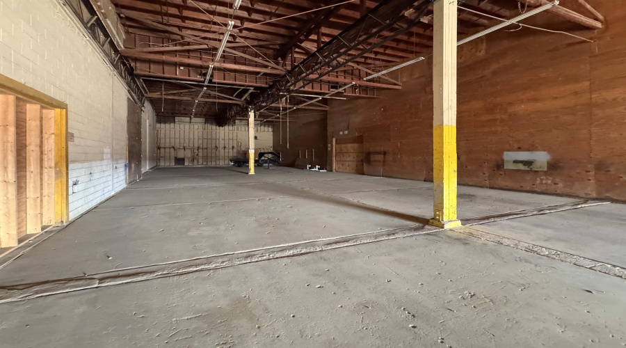 2015 Pappas St, Laredo, Texas 78041, 1 Bedroom Bedrooms, ,Commercial/industrial,For Rent,2015 Pappas St,20260243