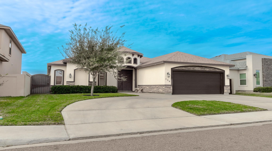 136 Chisos Oak Dr, Laredo, Texas 78045, 3 Bedrooms Bedrooms, 5 Rooms Rooms,2 BathroomsBathrooms,Residential,For Sale,136 Chisos Oak Dr,20260234