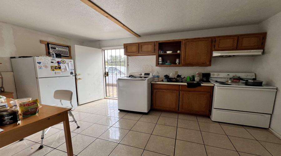 509 A Glenn St, Zapata, Texas 78076, 2 Rooms Rooms,1 BathroomBathrooms,Residential,For Sale,509 A Glenn St,20260235
