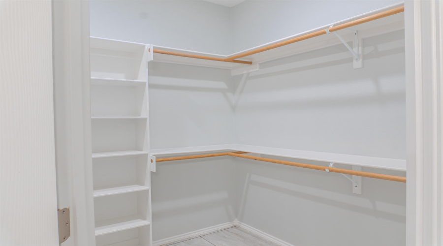 3215 Charolais Dr., Laredo, Texas 78046, 3 Bedrooms Bedrooms, 5 Rooms Rooms,2 BathroomsBathrooms,Residential,For Sale,3215 Charolais Dr.,20260238