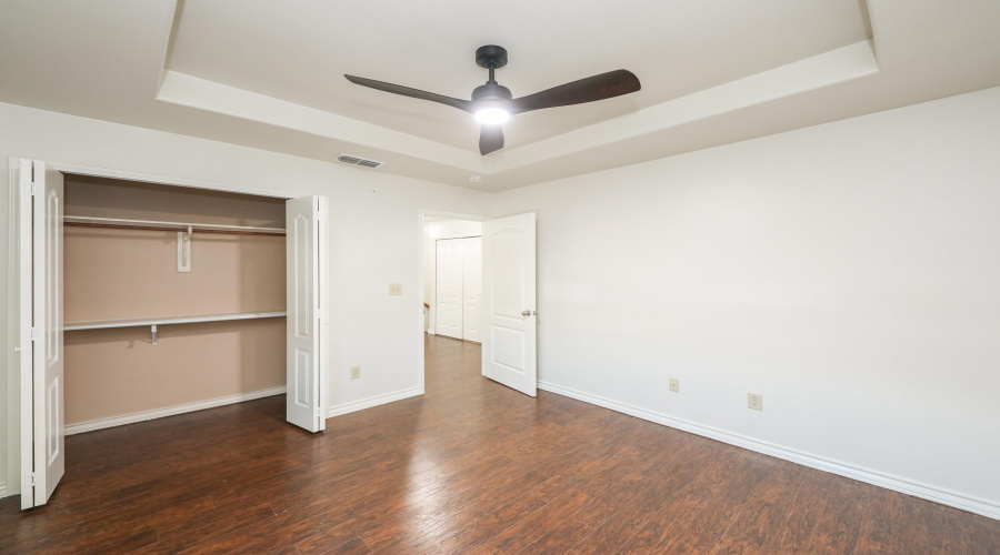 3118 Dos Reales Lp, LAREDO, Texas 78045, 4 Bedrooms Bedrooms, 9 Rooms Rooms,3 BathroomsBathrooms,Residential,For Sale,3118 Dos Reales Lp,20260247