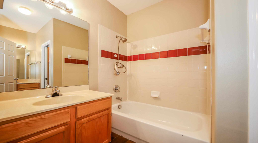 2445 Monarch Dr, Laredo, Texas 78045, 3 Bedrooms Bedrooms, 8 Rooms Rooms,2 BathroomsBathrooms,Residential,For Rent,2445 Monarch Dr,20260248