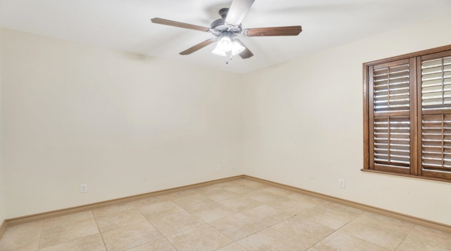 2716 Purdy Court, Laredo, Texas 78046, 3 Bedrooms Bedrooms, 6 Rooms Rooms,2 BathroomsBathrooms,Residential,For Sale,2716 Purdy Court,20260249