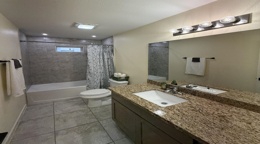 6518 Adenia Loop, Laredo, Texas 78043, 3 Bedrooms Bedrooms, 5 Rooms Rooms,2 BathroomsBathrooms,Residential,For Sale,6518 Adenia Loop,20260251