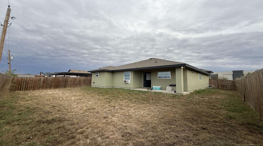 6518 Adenia Loop, Laredo, Texas 78043, 3 Bedrooms Bedrooms, 5 Rooms Rooms,2 BathroomsBathrooms,Residential,For Sale,6518 Adenia Loop,20260251