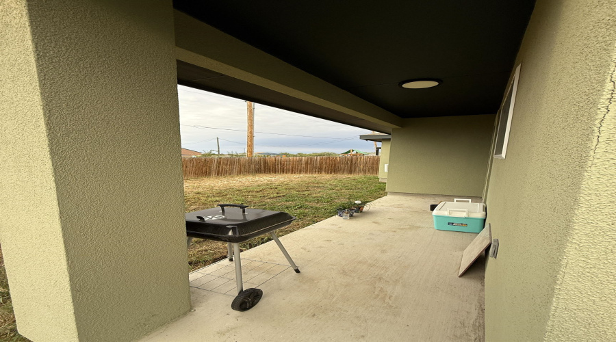 6518 Adenia Loop, Laredo, Texas 78043, 3 Bedrooms Bedrooms, 5 Rooms Rooms,2 BathroomsBathrooms,Residential,For Sale,6518 Adenia Loop,20260251