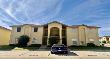 9804 Cantera Ct, Laredo, Texas 78045, 2 Bedrooms Bedrooms, 4 Rooms Rooms,2 BathroomsBathrooms,Residential,For Rent,9804 Cantera Ct,20260252