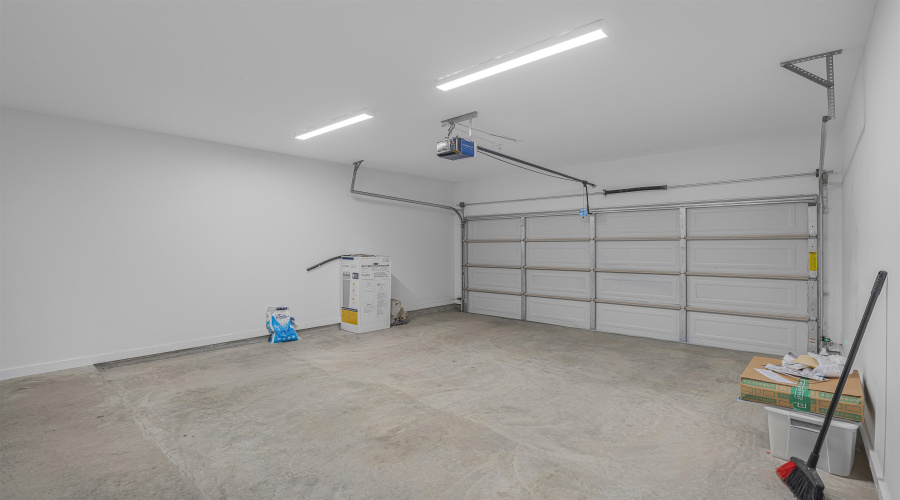 409 Deer Path Loop, Laredo, Texas 78045-2236, 4 Bedrooms Bedrooms, 7 Rooms Rooms,2 BathroomsBathrooms,Residential,For Rent,409 Deer Path Loop,20260253