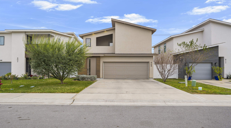 409 Deer Path Loop, Laredo, Texas 78045-2236, 4 Bedrooms Bedrooms, 7 Rooms Rooms,2 BathroomsBathrooms,Residential,For Rent,409 Deer Path Loop,20260253