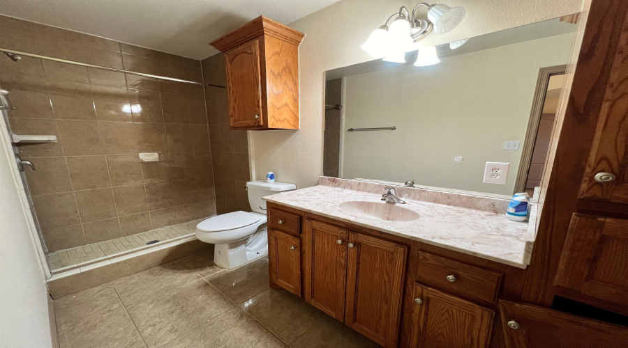 125 Cardinal St., Zapata, Texas 78076, 2 Bedrooms Bedrooms, 4 Rooms Rooms,2 BathroomsBathrooms,Residential,For Sale,125 Cardinal St.,20260255