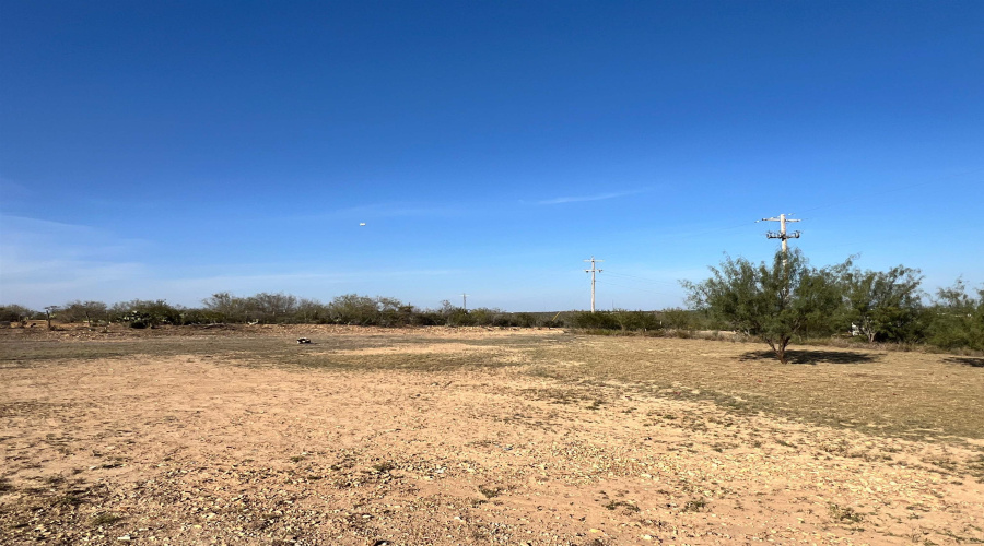 125 Cardinal St., Zapata, Texas 78076, 2 Bedrooms Bedrooms, 4 Rooms Rooms,2 BathroomsBathrooms,Residential,For Sale,125 Cardinal St.,20260255