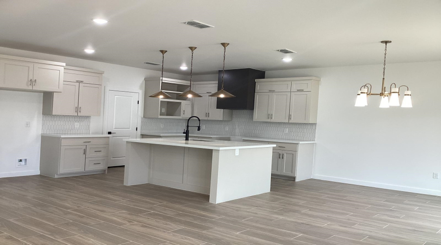 601 Cata Dr., Laredo, Texas 78045-0003, 3 Bedrooms Bedrooms, 6 Rooms Rooms,2 BathroomsBathrooms,Residential,For Rent,601 Cata Dr.,20260258