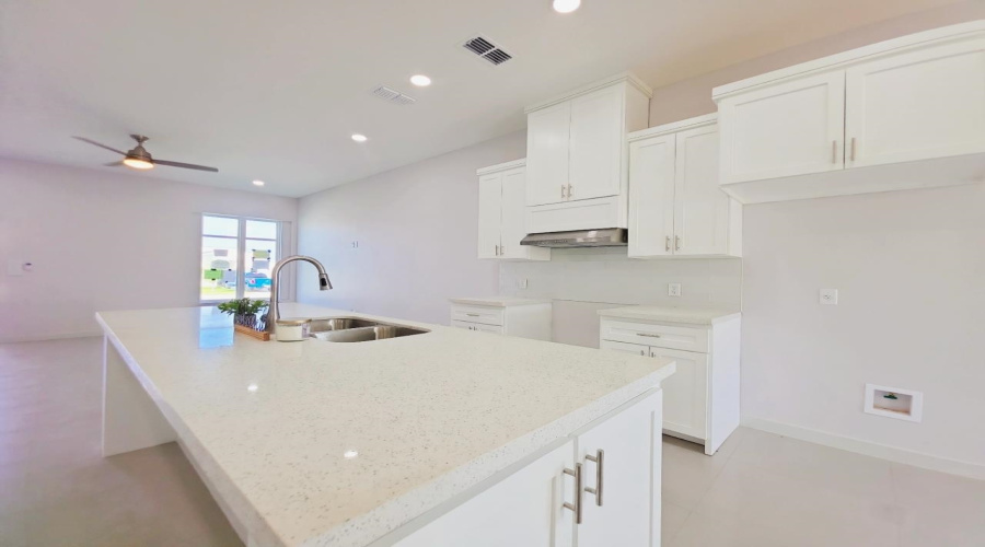 2315 Durazno Ct., Laredo, Texas 78046, 3 Bedrooms Bedrooms, 5 Rooms Rooms,2 BathroomsBathrooms,Residential,For Sale,2315 Durazno Ct.,20260259