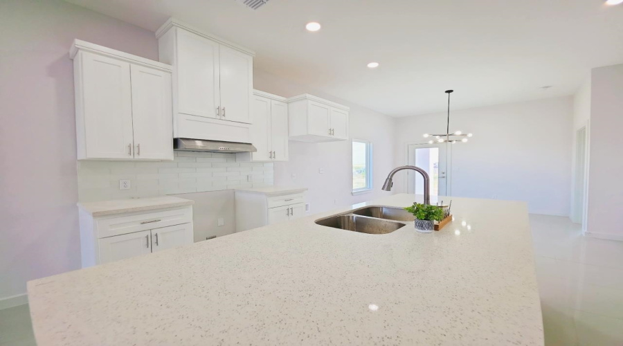 2315 Durazno Ct., Laredo, Texas 78046, 3 Bedrooms Bedrooms, 5 Rooms Rooms,2 BathroomsBathrooms,Residential,For Sale,2315 Durazno Ct.,20260259