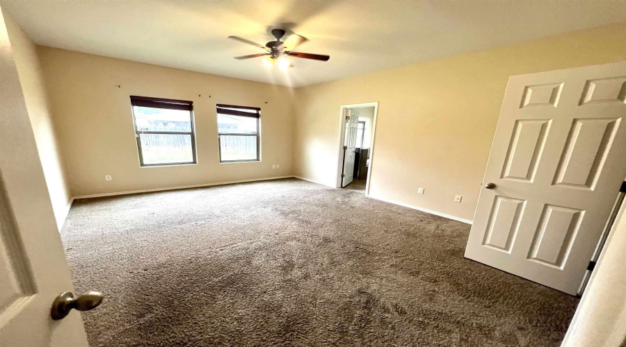 326 Sabal Loop, LAREDO, Texas 78045, 3 Bedrooms Bedrooms, 7 Rooms Rooms,2 BathroomsBathrooms,Residential,For Rent,326 Sabal Loop,20260262