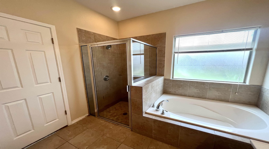 326 Sabal Loop, LAREDO, Texas 78045, 3 Bedrooms Bedrooms, 7 Rooms Rooms,2 BathroomsBathrooms,Residential,For Rent,326 Sabal Loop,20260262