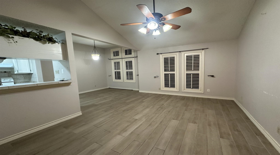 201 Martingale Ln, Laredo, Texas 78041, 2 Bedrooms Bedrooms, 4 Rooms Rooms,2 BathroomsBathrooms,Residential,For Rent,201 Martingale Ln,20260264