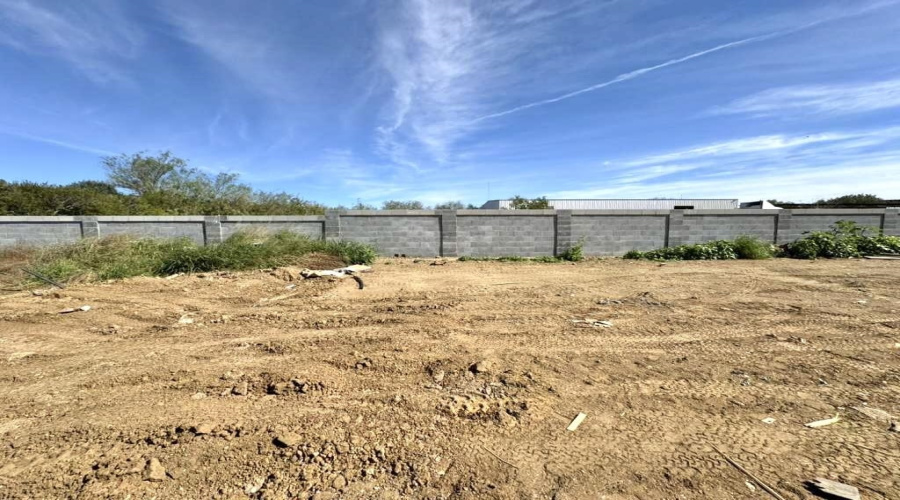 109 Faith Dr., Laredo, Texas 78043, 3 Bedrooms Bedrooms, 5 Rooms Rooms,2 BathroomsBathrooms,Residential,For Sale,109 Faith Dr.,20260266