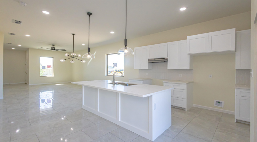 109 Faith Dr., Laredo, Texas 78043, 3 Bedrooms Bedrooms, 5 Rooms Rooms,2 BathroomsBathrooms,Residential,For Sale,109 Faith Dr.,20260266