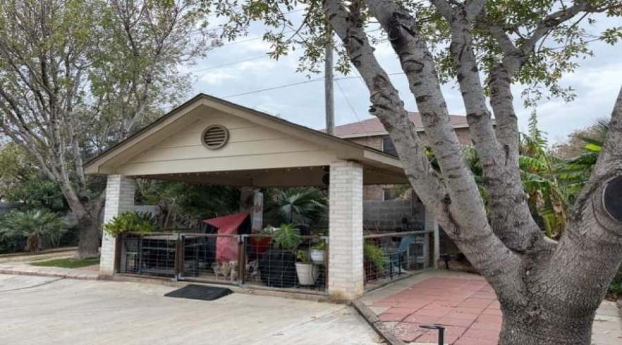 2202 Dorado Dr, Laredo, Texas 78046, 4 Bedrooms Bedrooms, 7 Rooms Rooms,2 BathroomsBathrooms,Residential,For Sale,2202 Dorado Dr,20260267