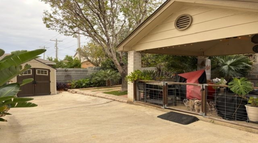 2202 Dorado Dr, Laredo, Texas 78046, 4 Bedrooms Bedrooms, 7 Rooms Rooms,2 BathroomsBathrooms,Residential,For Sale,2202 Dorado Dr,20260267