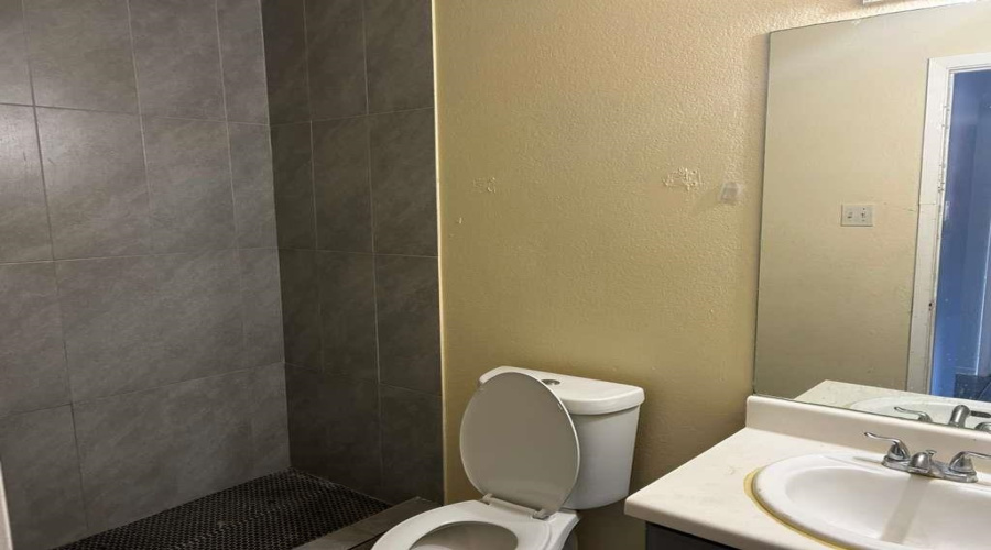 3116 Amazon Ct, Laredo, Texas 78046, 3 Bedrooms Bedrooms, 5 Rooms Rooms,2 BathroomsBathrooms,Residential,For Sale,3116 Amazon Ct,20260268