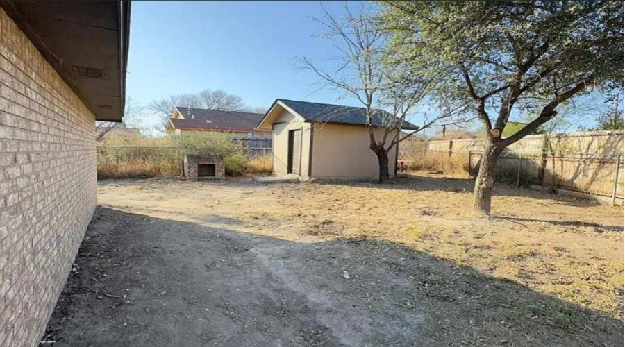 1239 Glen Haven Dr., eagle pass, Texas 78852, 3 Bedrooms Bedrooms, 3 Rooms Rooms,2 BathroomsBathrooms,Residential,For Sale,1239 Glen Haven Dr.,20260269