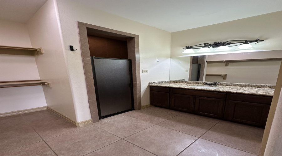 8216 Casa Verde Rd, Laredo, Texas 78041, 2 Bedrooms Bedrooms, 5 Rooms Rooms,2 BathroomsBathrooms,Residential,For Rent,8216 Casa Verde Rd,20260270