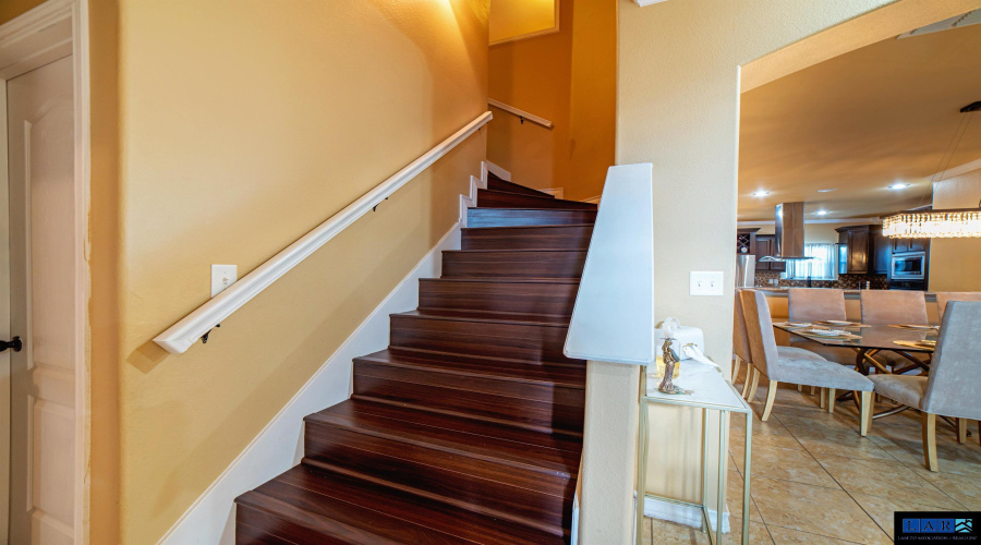 401 Sabal Loop, Laredo, Texas 78045, 6 Bedrooms Bedrooms, 8 Rooms Rooms,4 BathroomsBathrooms,Residential,For Sale,401 Sabal Loop,20260271