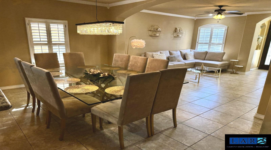 401 Sabal Loop, Laredo, Texas 78045, 6 Bedrooms Bedrooms, 8 Rooms Rooms,4 BathroomsBathrooms,Residential,For Sale,401 Sabal Loop,20260271