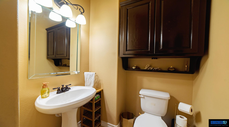 401 Sabal Loop, Laredo, Texas 78045, 6 Bedrooms Bedrooms, 8 Rooms Rooms,4 BathroomsBathrooms,Residential,For Sale,401 Sabal Loop,20260271