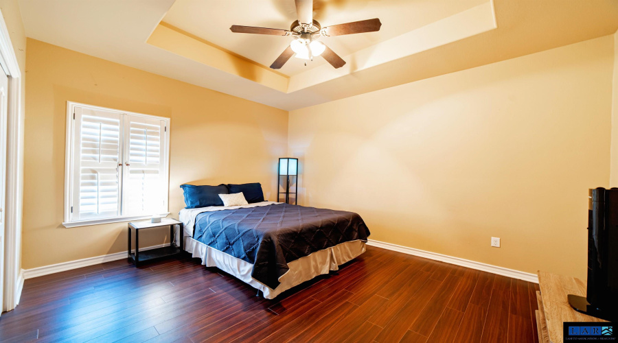 401 Sabal Loop, Laredo, Texas 78045, 6 Bedrooms Bedrooms, 8 Rooms Rooms,4 BathroomsBathrooms,Residential,For Sale,401 Sabal Loop,20260271